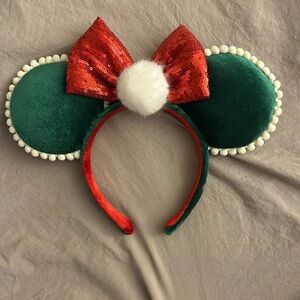 Christmas Minnie Mouse ears with white puff ball
